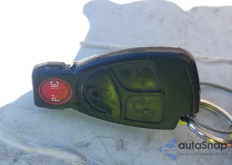 1998 Mercedes-Benz E 320 from USA, damaged, VIN WDBJH65F2WA521204